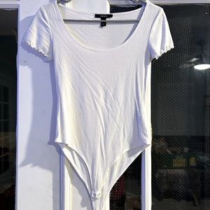 Women’s Forever 21 white long sleeve, worn once! size small